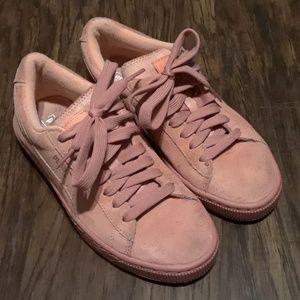 Pink Puma size 3.5